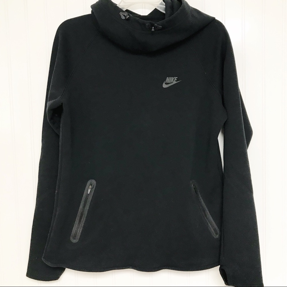 Nike | Women’s Hooded Sweatshirt